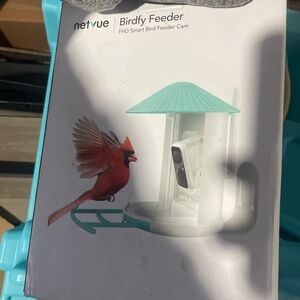 Bird Feeder with Camera - White and Green